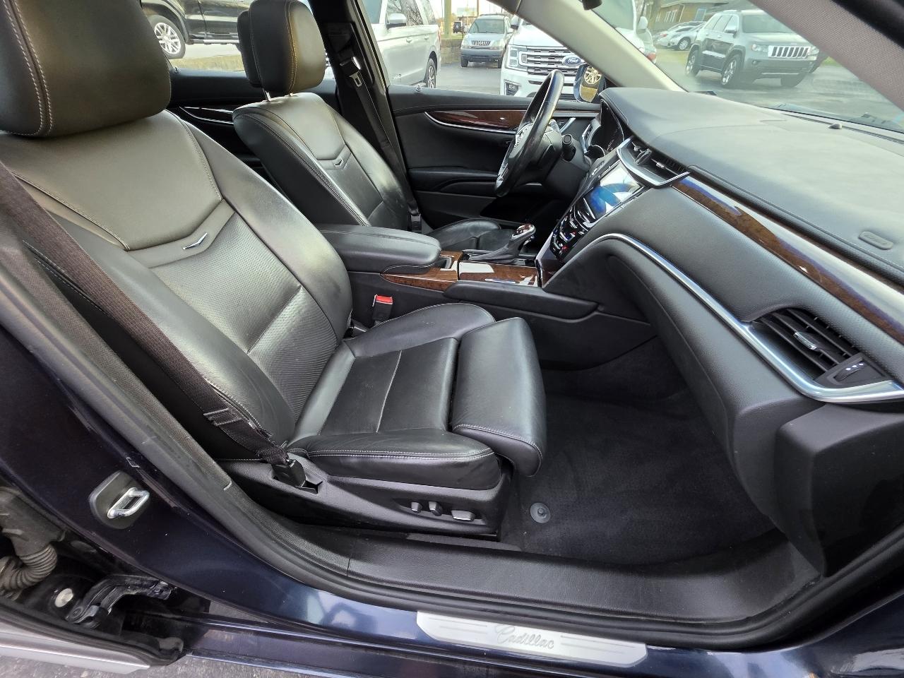 Cadillac XTS Luxury 2013