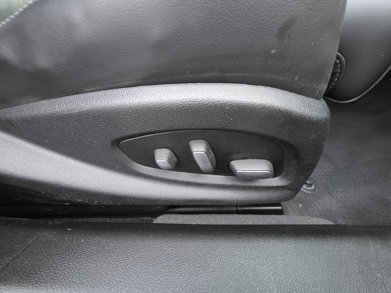 Cadillac XTS Luxury 2013