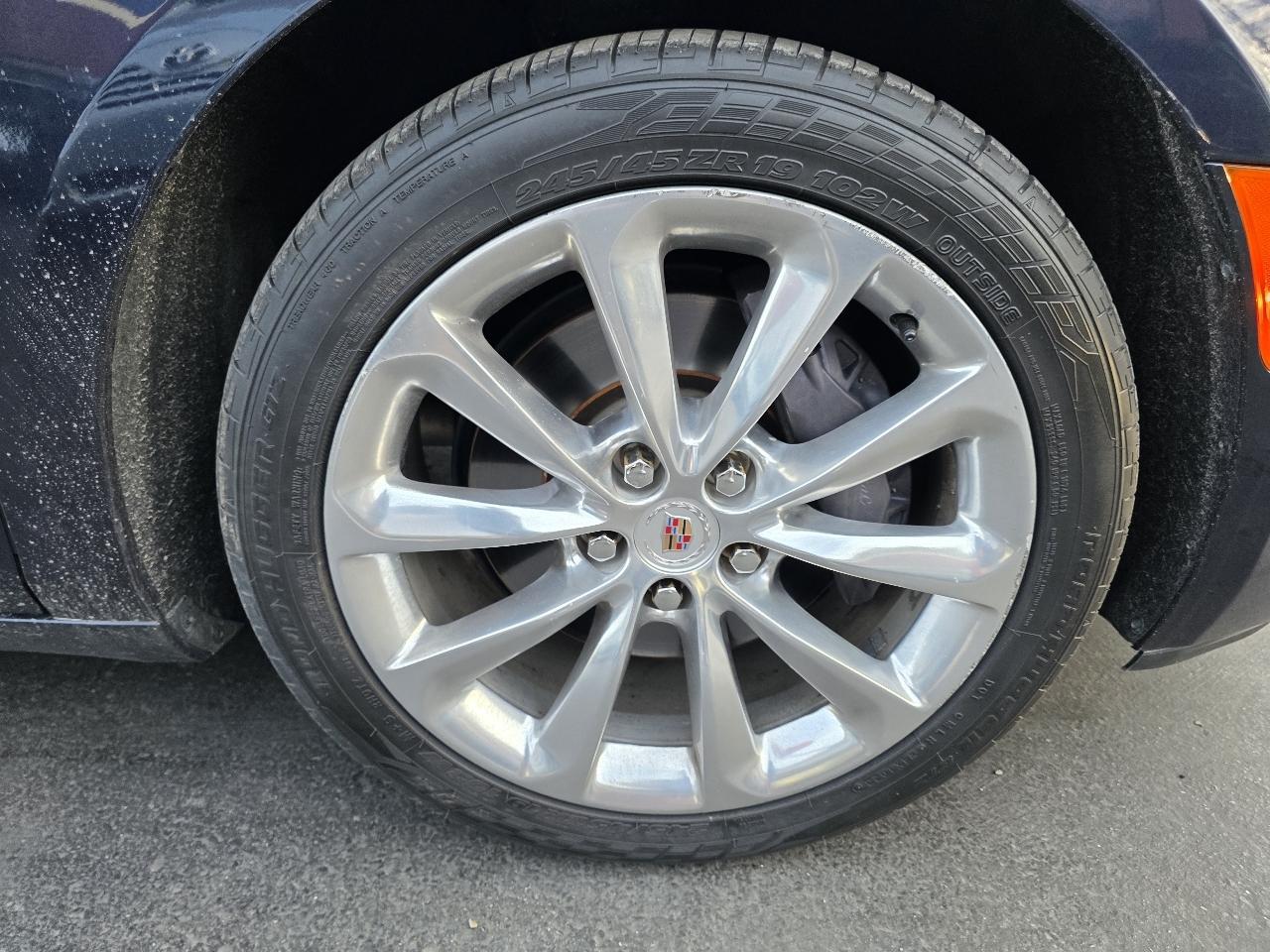 Cadillac XTS Luxury 2013