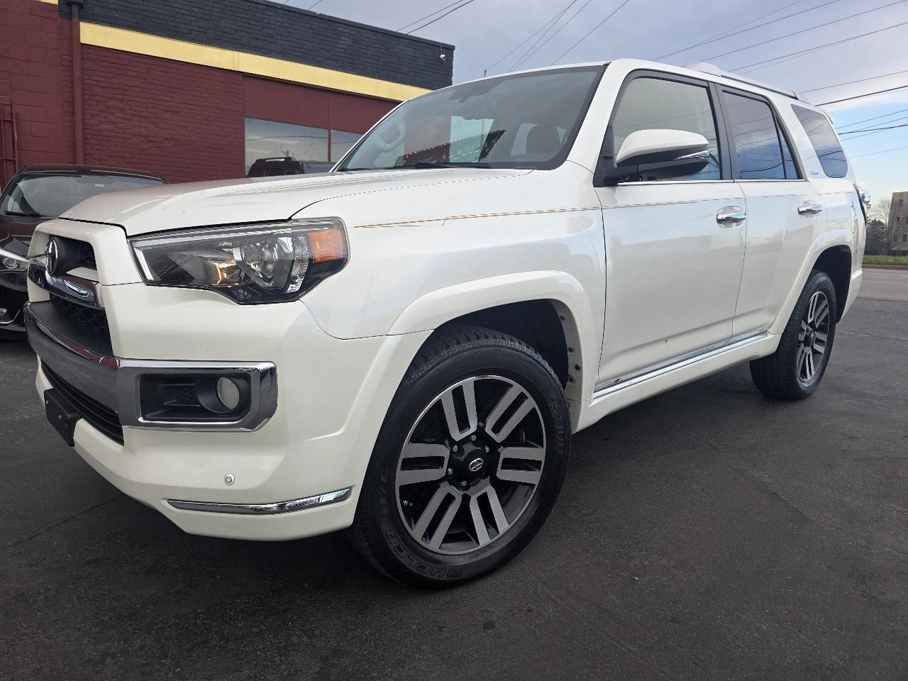 Toyota 4Runner SR5 4WD 2014