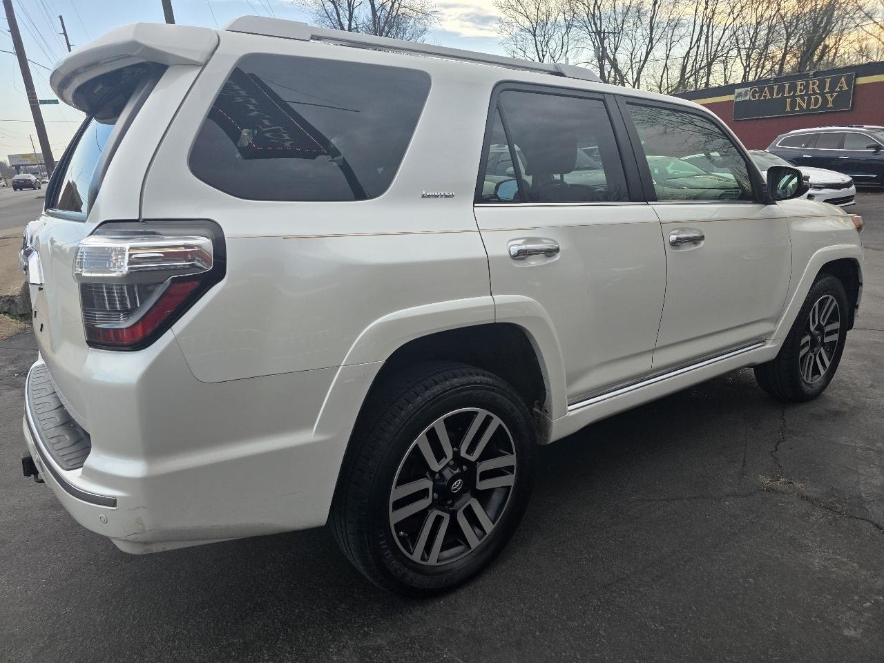 Toyota 4Runner SR5 4WD 2014