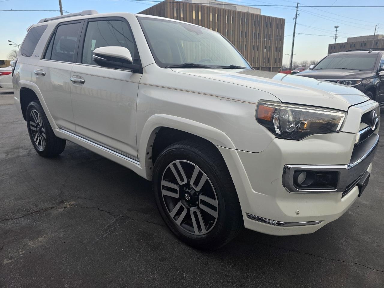 Toyota 4Runner SR5 4WD 2014