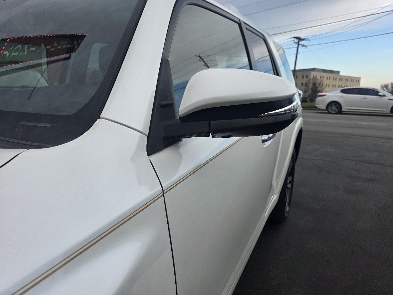 Toyota 4Runner SR5 4WD 2014