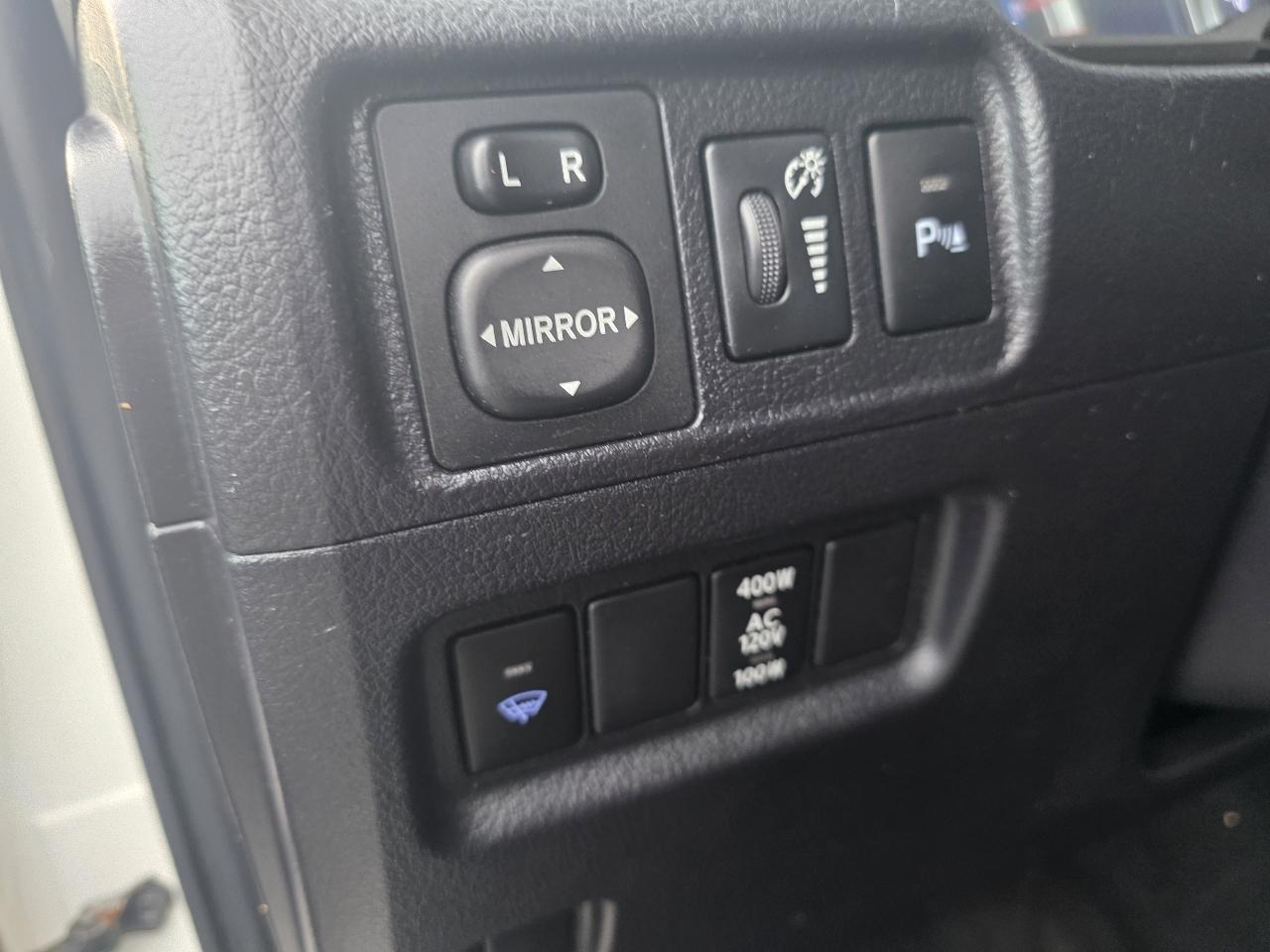 Toyota 4Runner SR5 4WD 2014