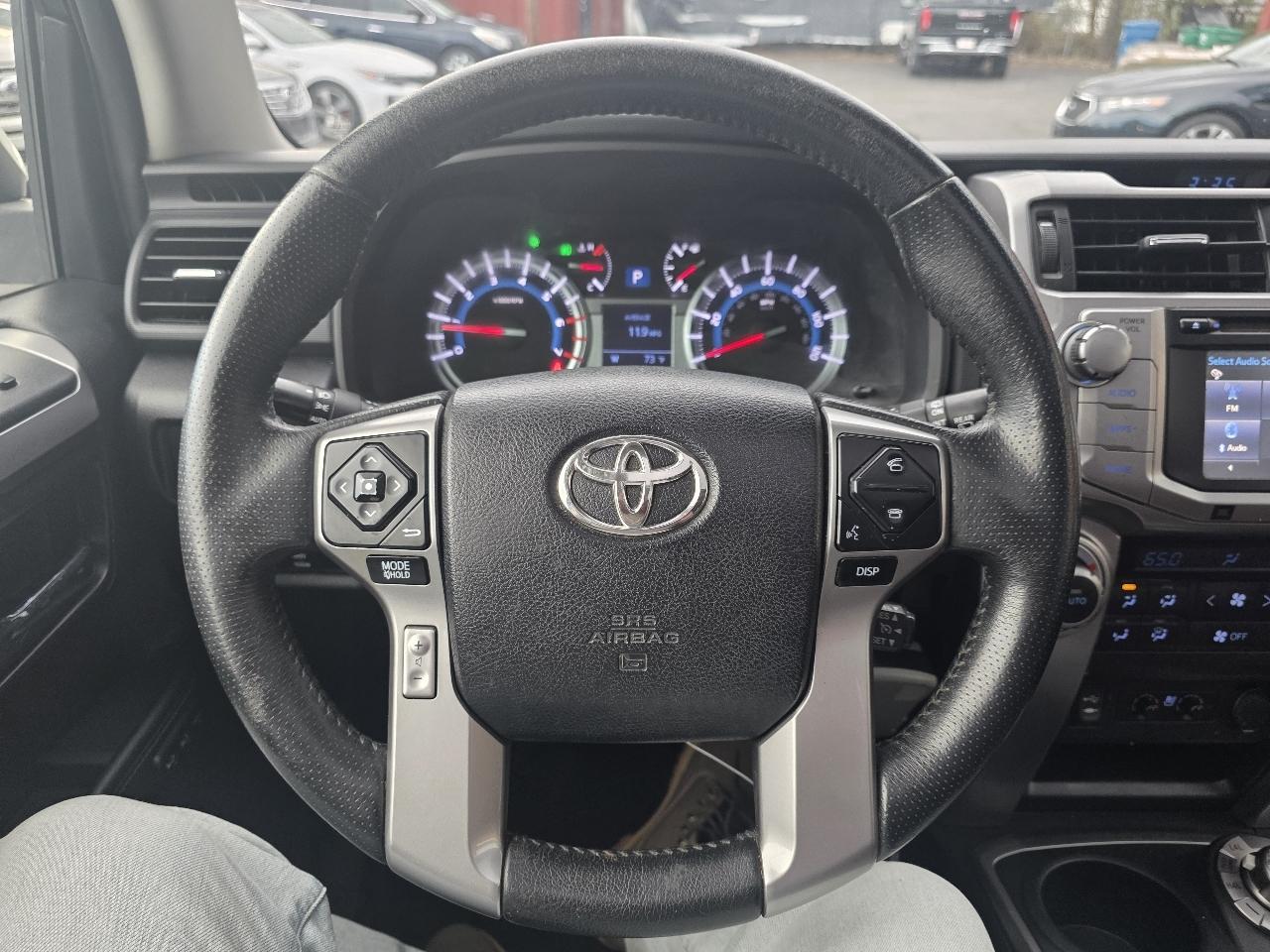 Toyota 4Runner SR5 4WD 2014