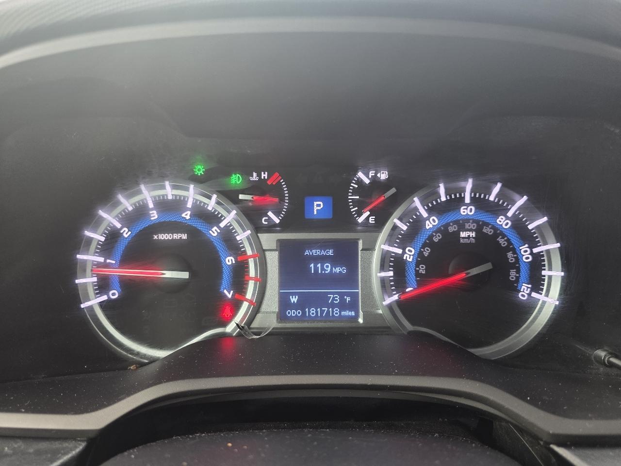 Toyota 4Runner SR5 4WD 2014