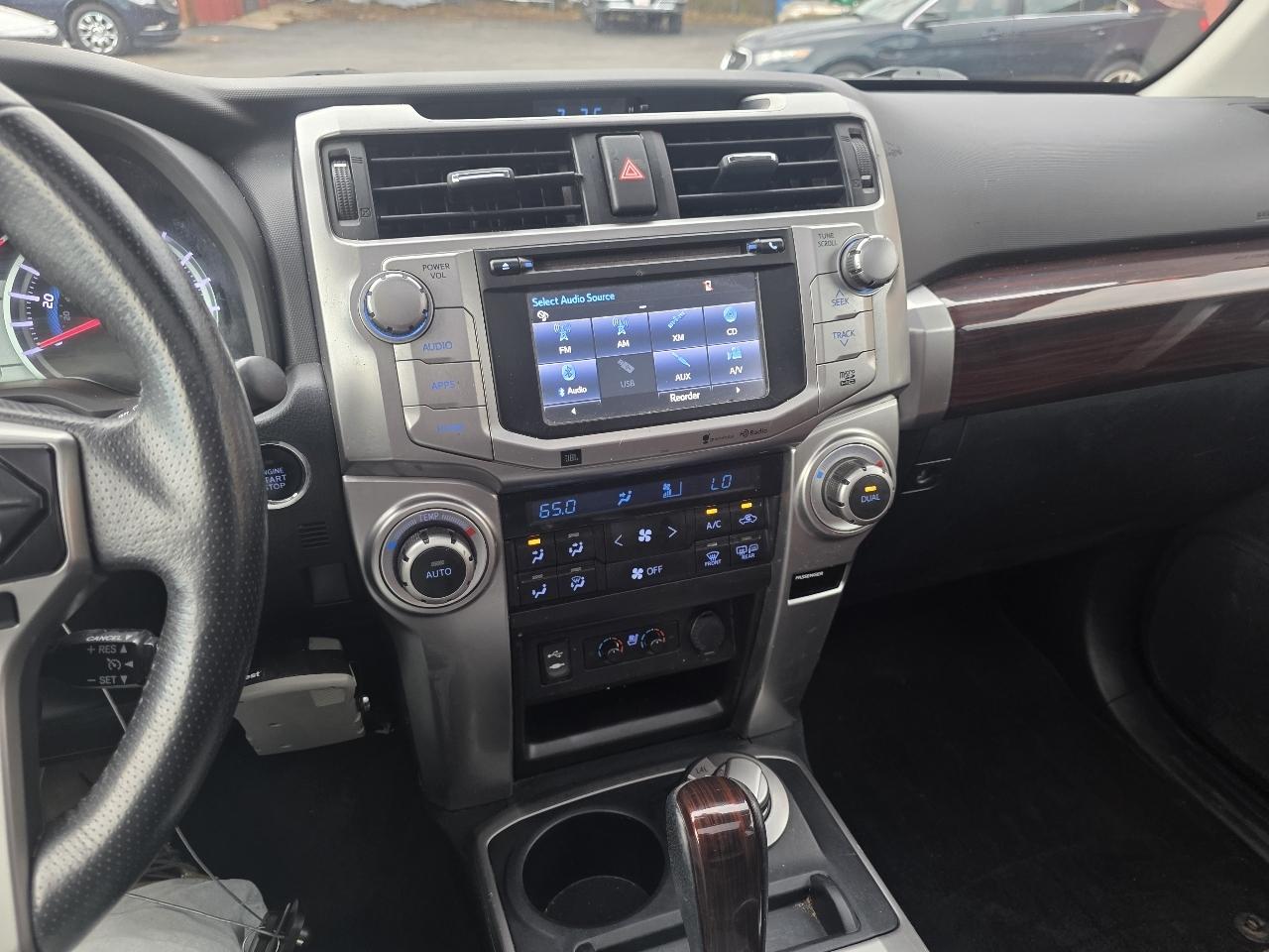 Toyota 4Runner SR5 4WD 2014