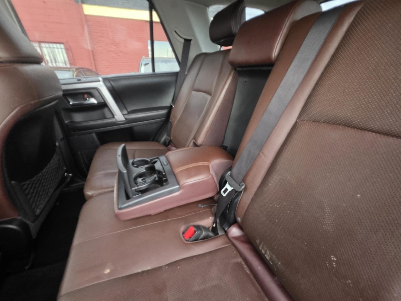 Toyota 4Runner SR5 4WD 2014