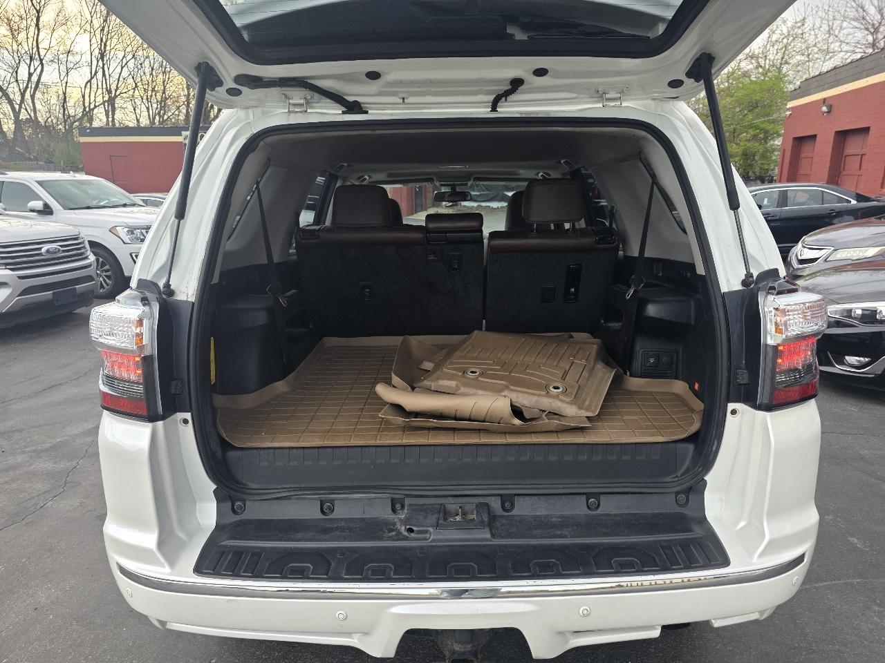 Toyota 4Runner SR5 4WD 2014