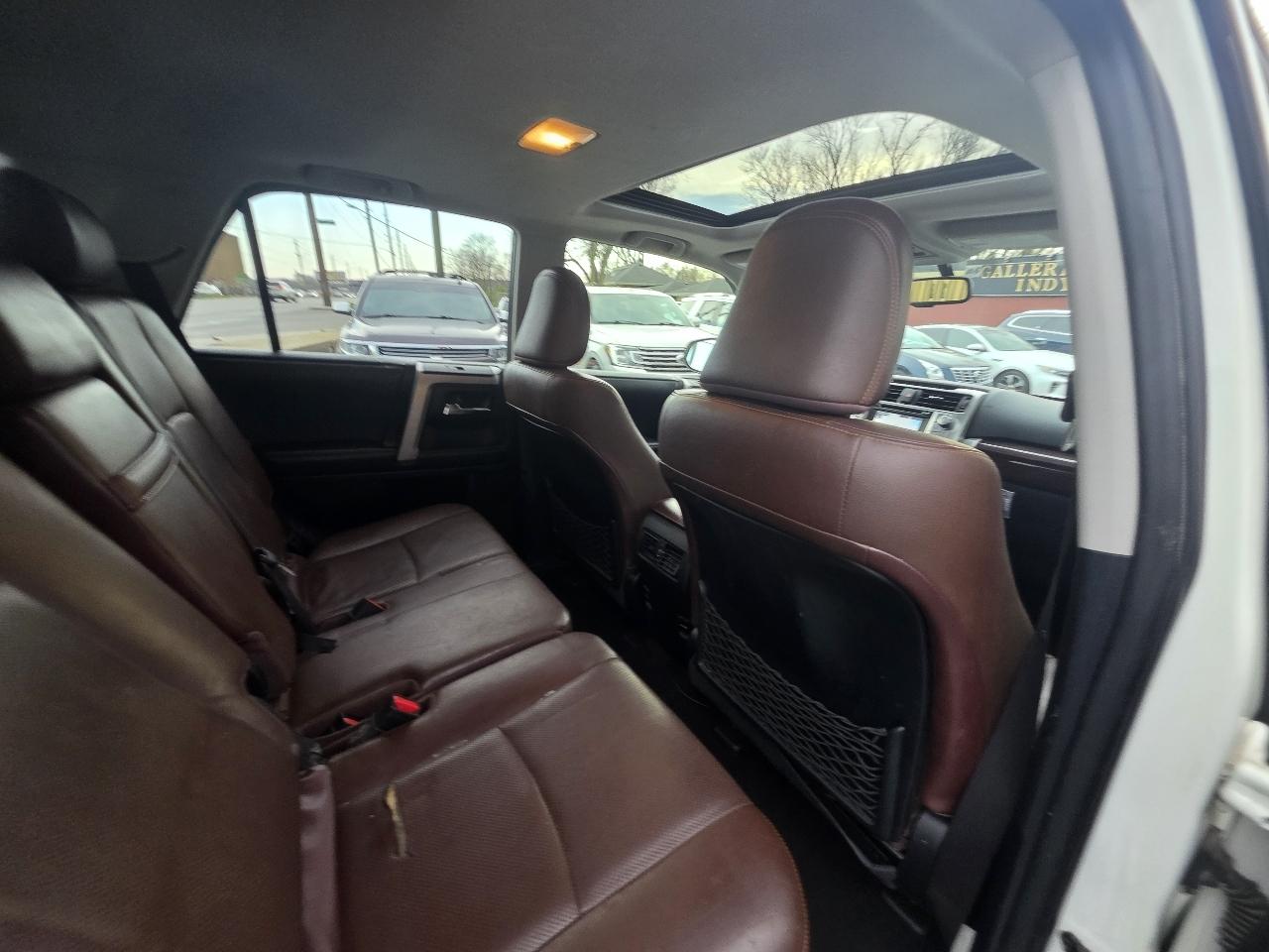 Toyota 4Runner SR5 4WD 2014