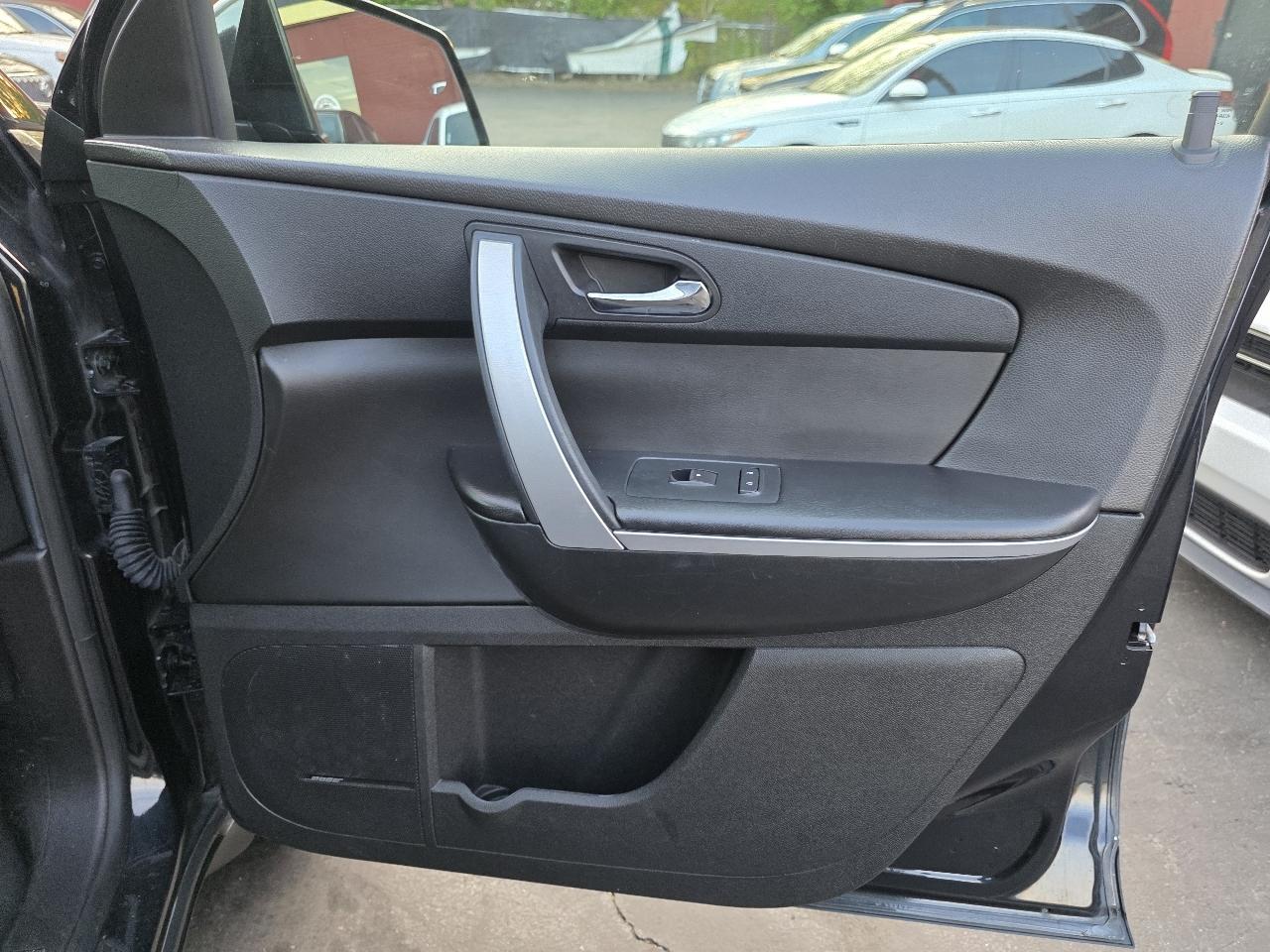 GMC Acadia SLT-1 FWD 2012