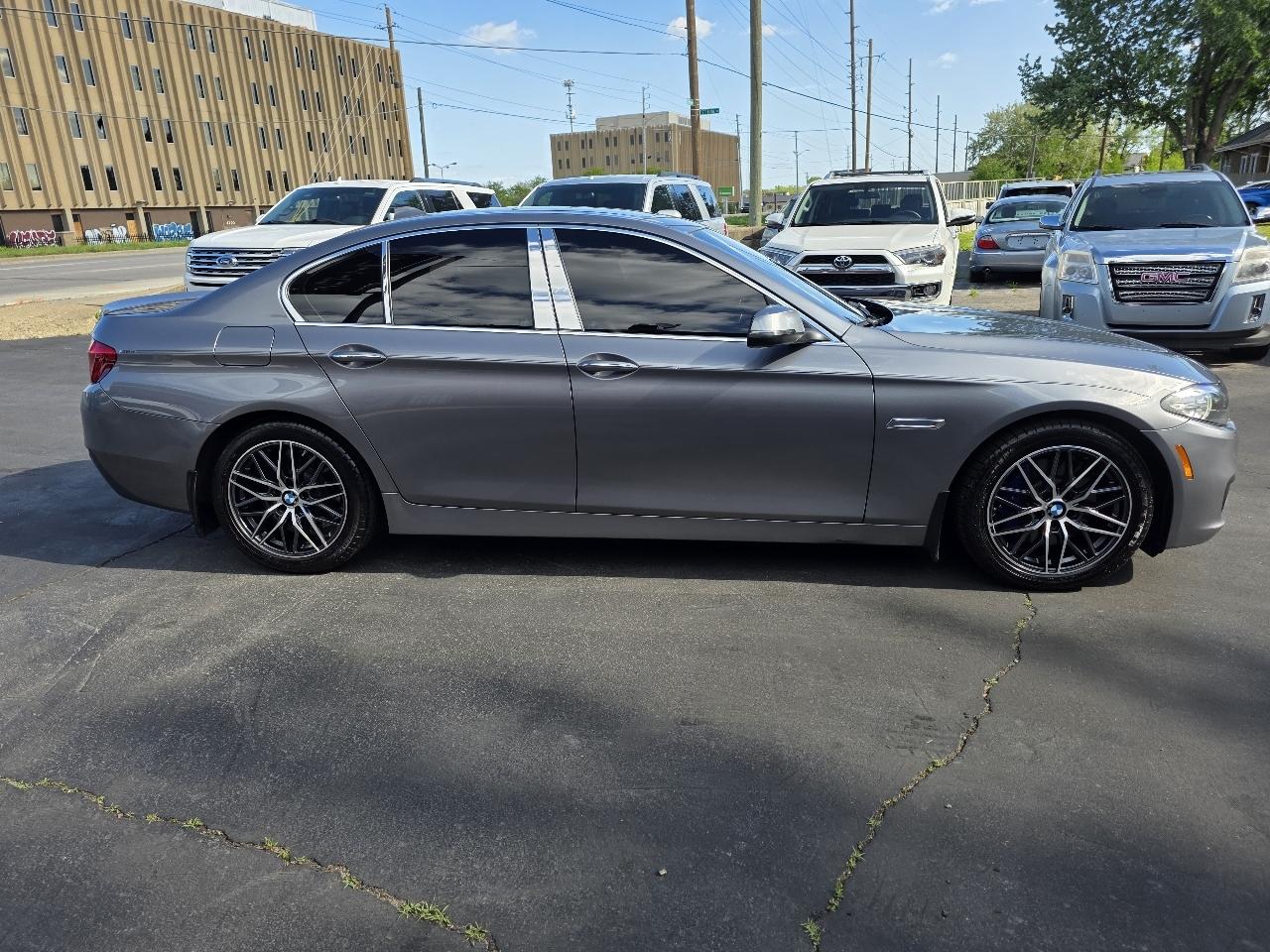 BMW 5-Series 535i xDrive 2016