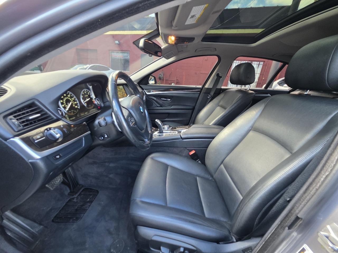 BMW 5-Series 535i xDrive 2016