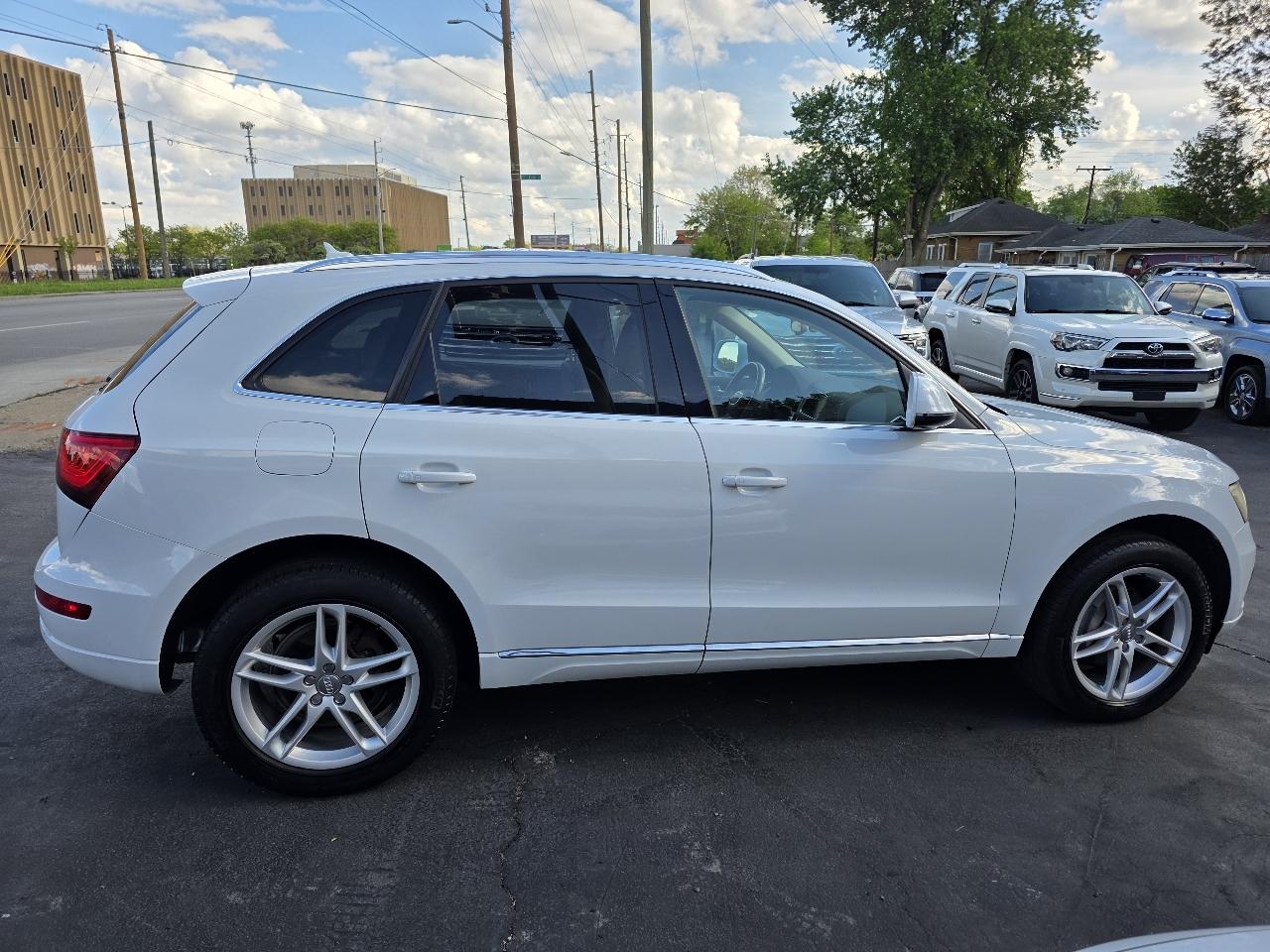 Audi Q5 2.0 quattro Premium 2013
