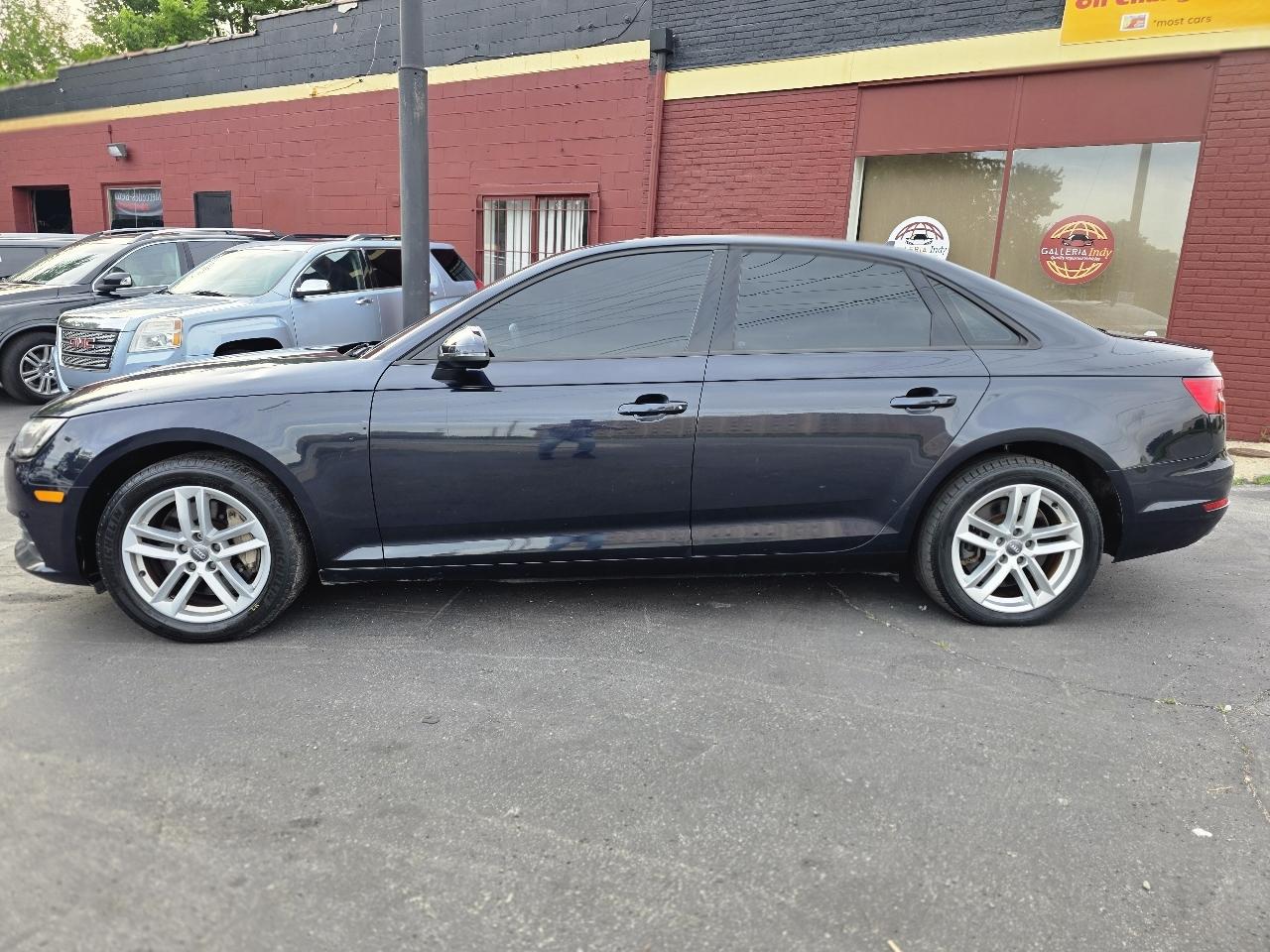 Audi A4 2.0T Premium quattro Sedan 2017