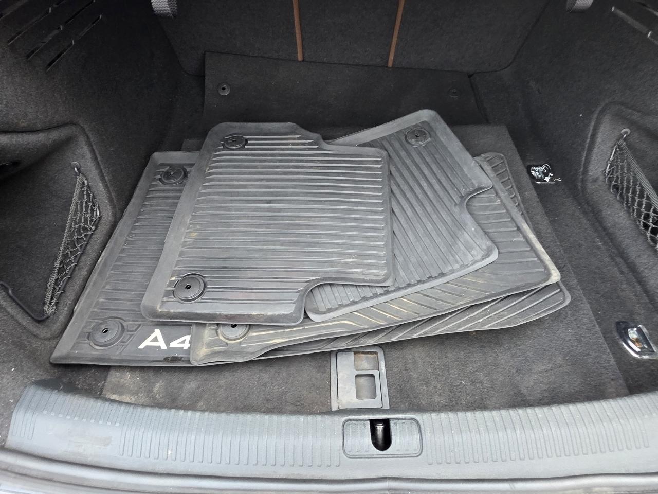 Audi A4 2.0T Premium quattro Sedan 2017
