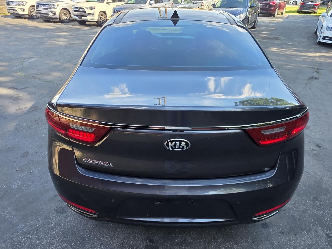 Kia Cadenza Limited 2017