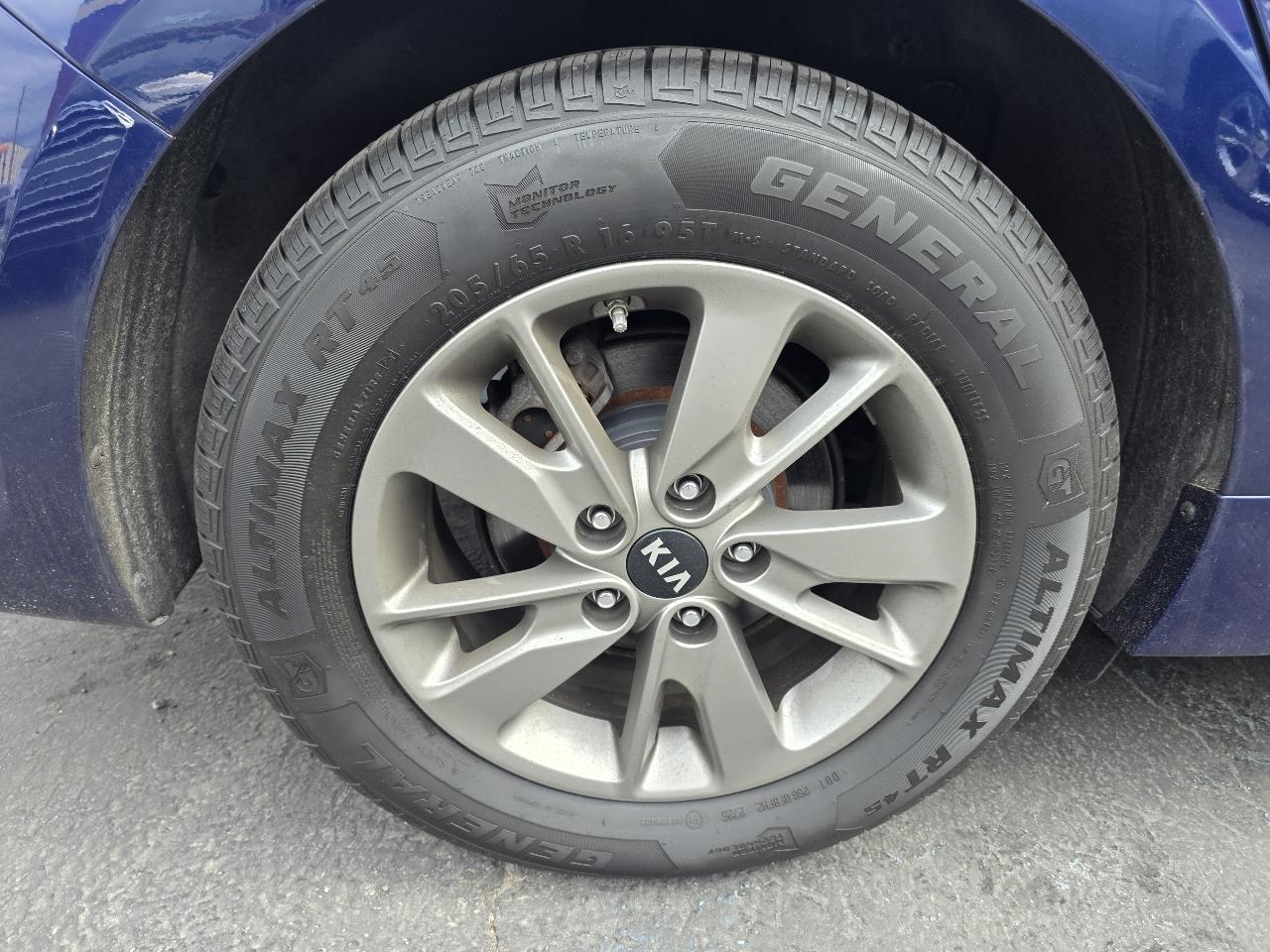 Kia Optima LX 2016
