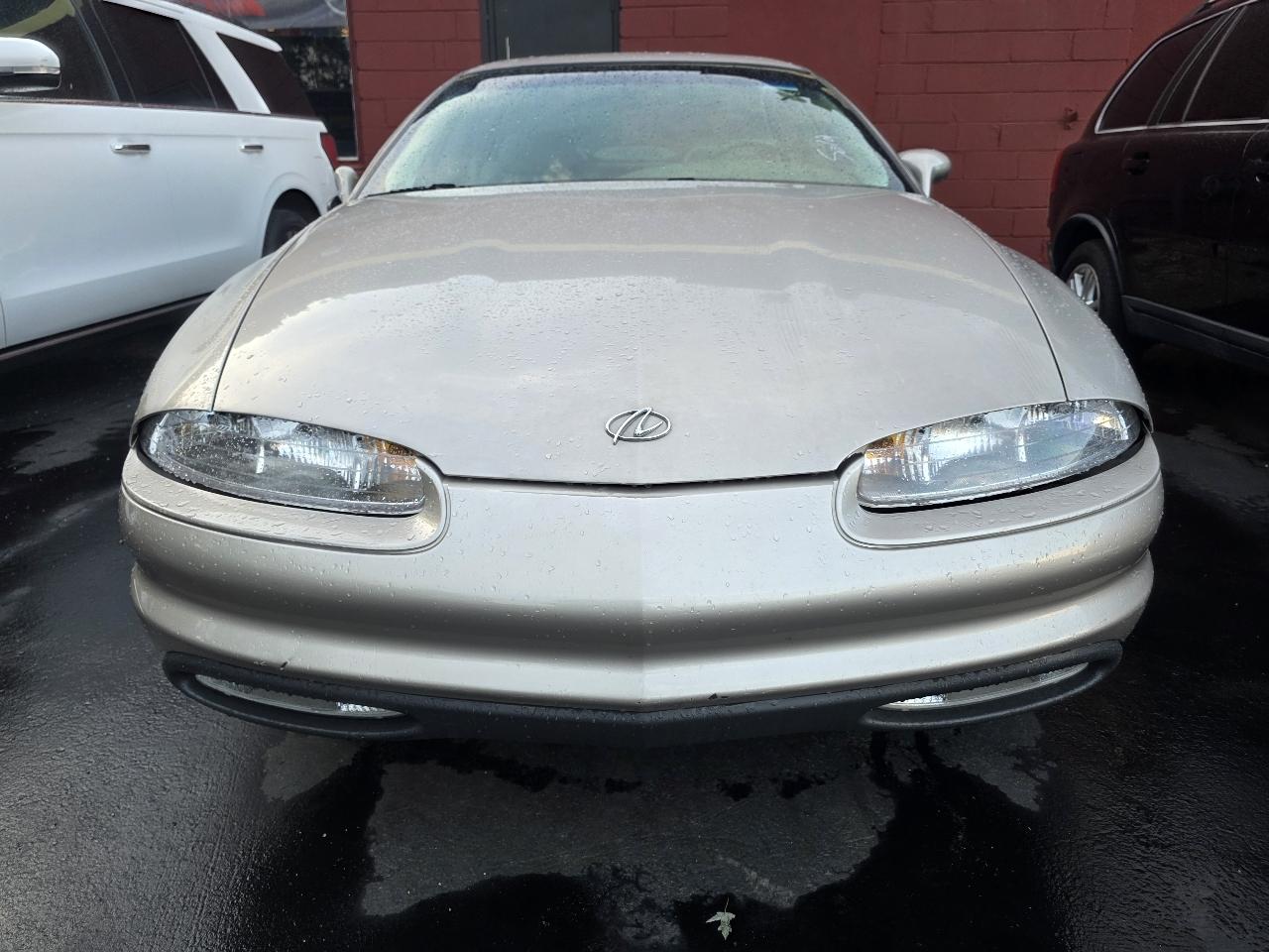 Oldsmobile Aurora Base 1997