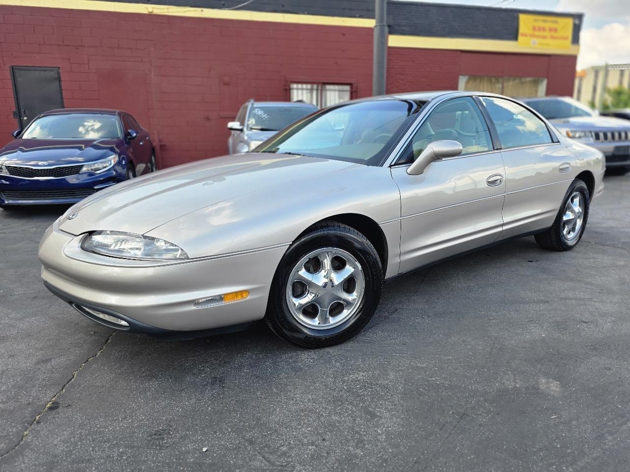Oldsmobile Aurora Base 1997