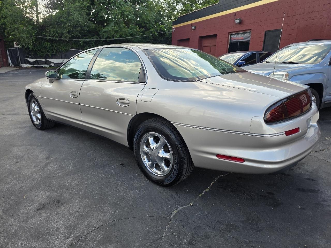 Oldsmobile Aurora Base 1997