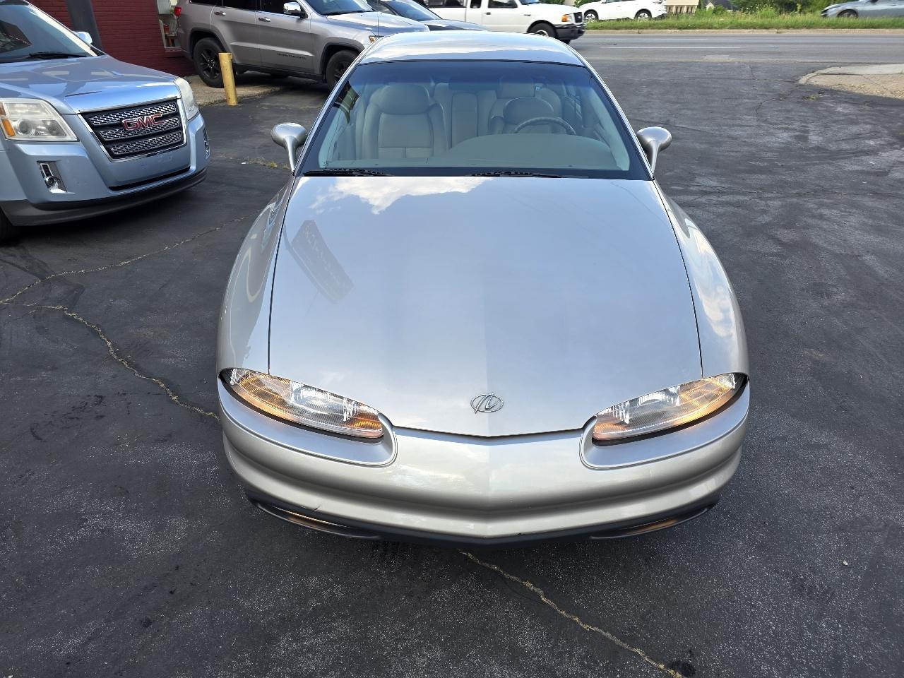 Oldsmobile Aurora Base 1997