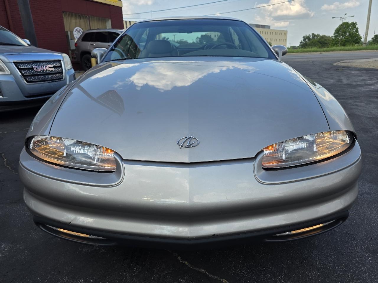 Oldsmobile Aurora Base 1997