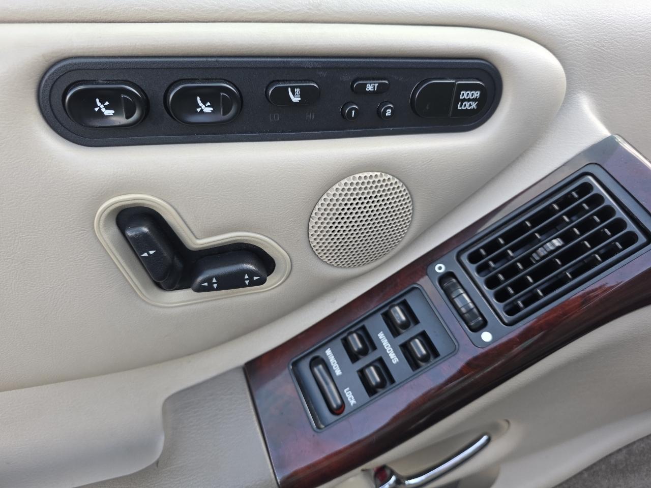 Oldsmobile Aurora Base 1997