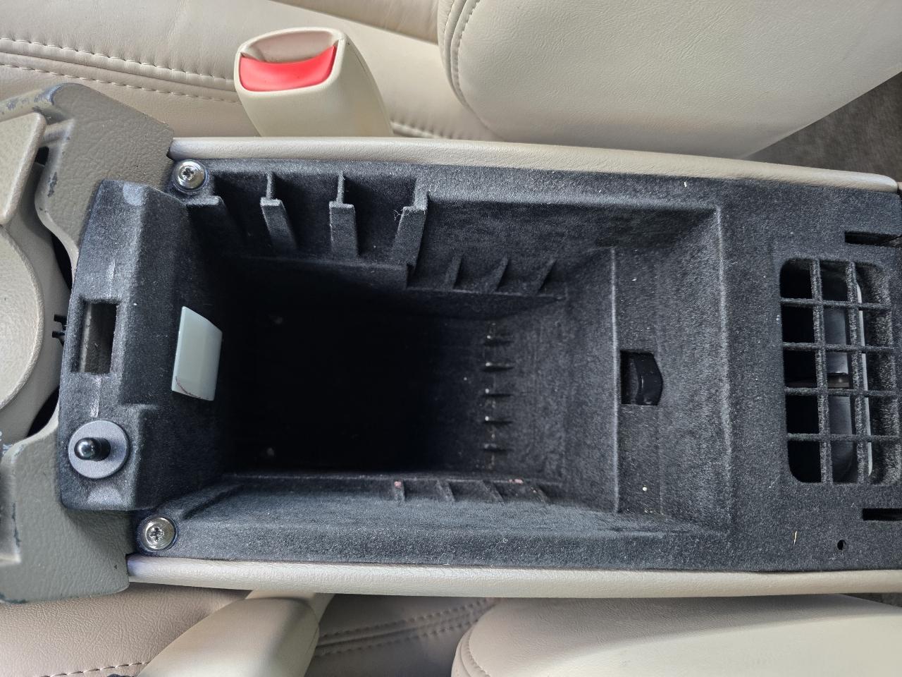 Oldsmobile Aurora Base 1997