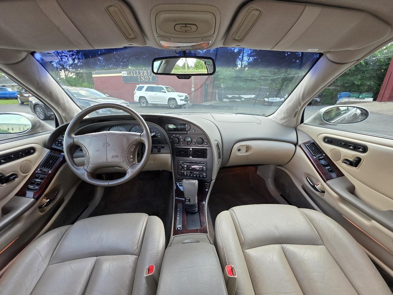 Oldsmobile Aurora Base 1997