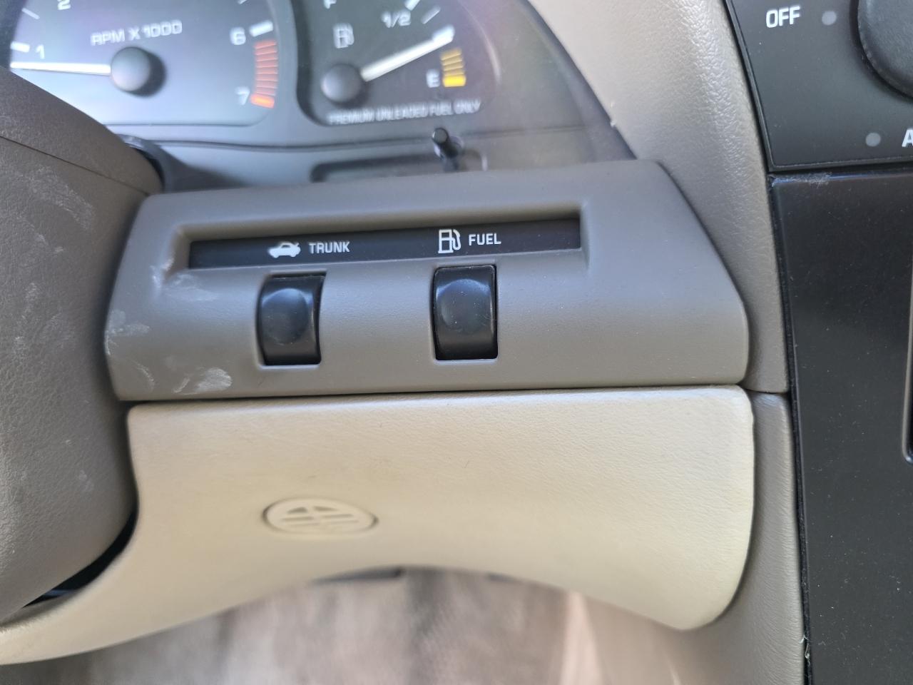 Oldsmobile Aurora Base 1997