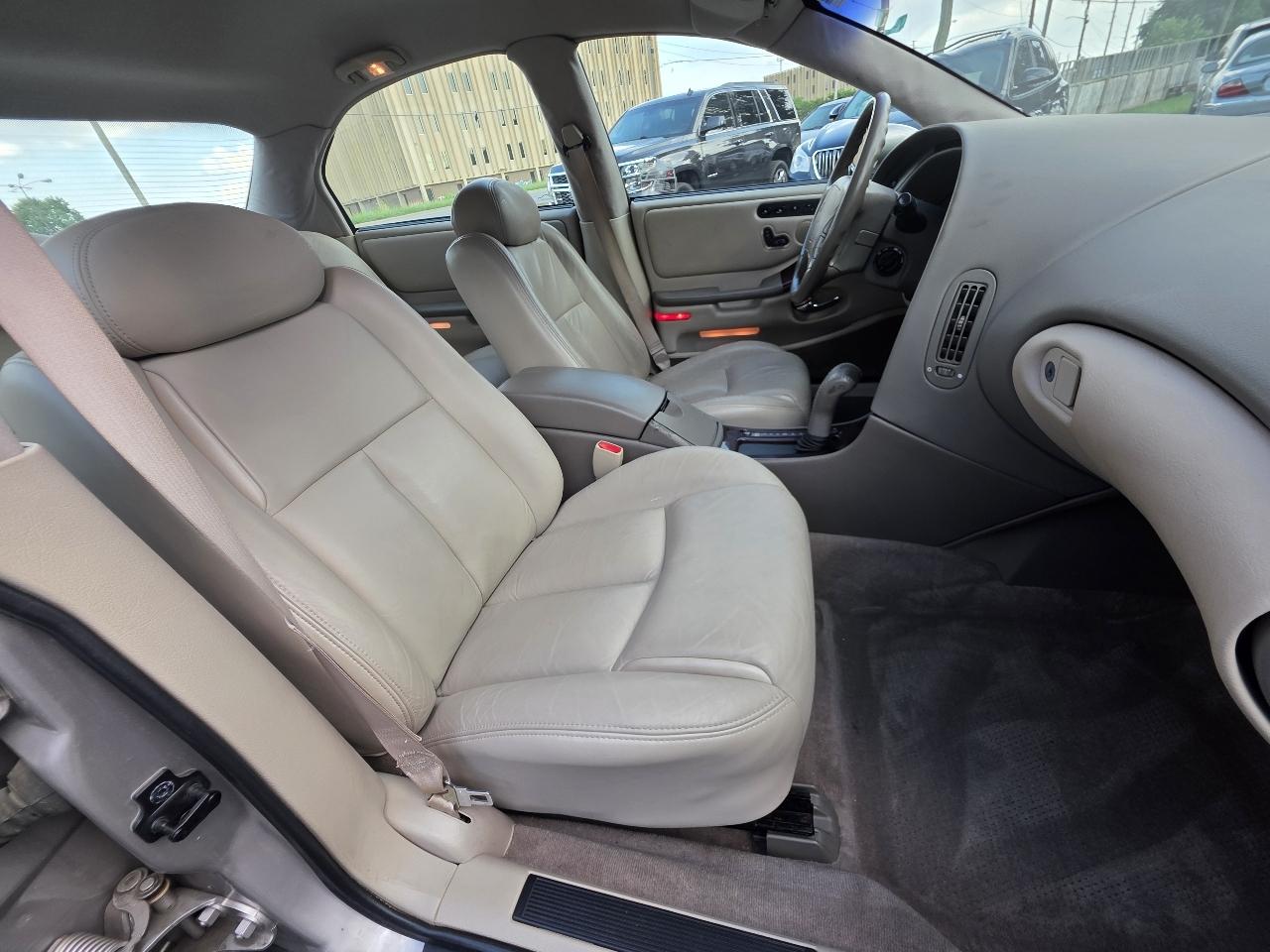 Oldsmobile Aurora Base 1997