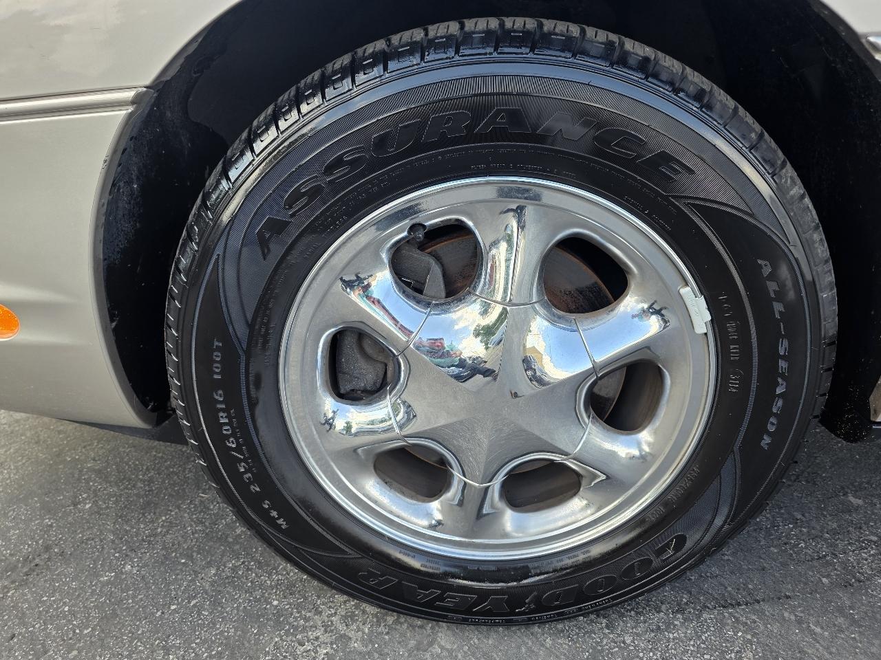 Oldsmobile Aurora Base 1997