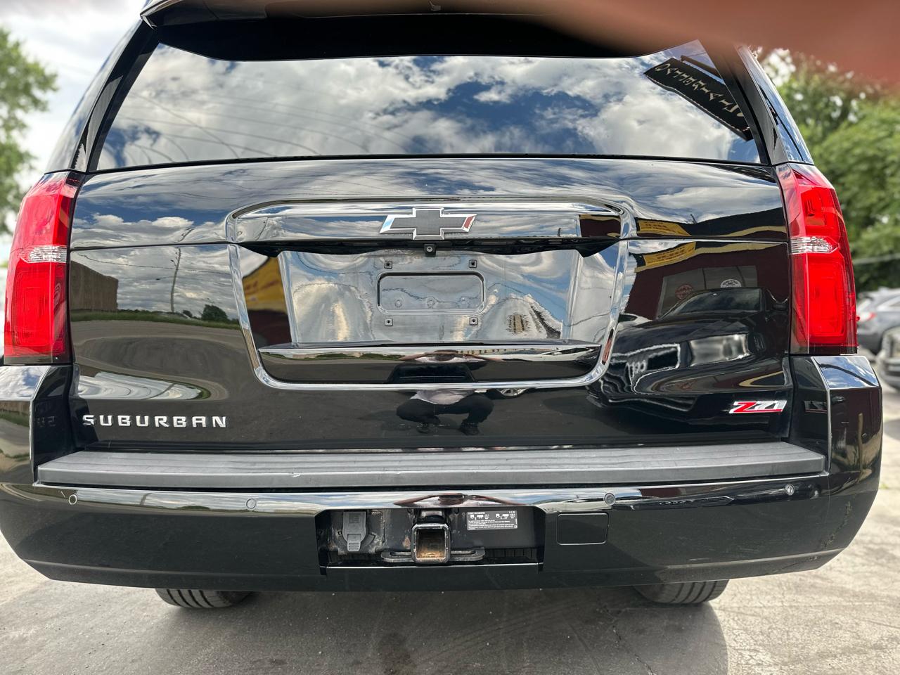 Chevrolet Suburban LT 4WD 2018