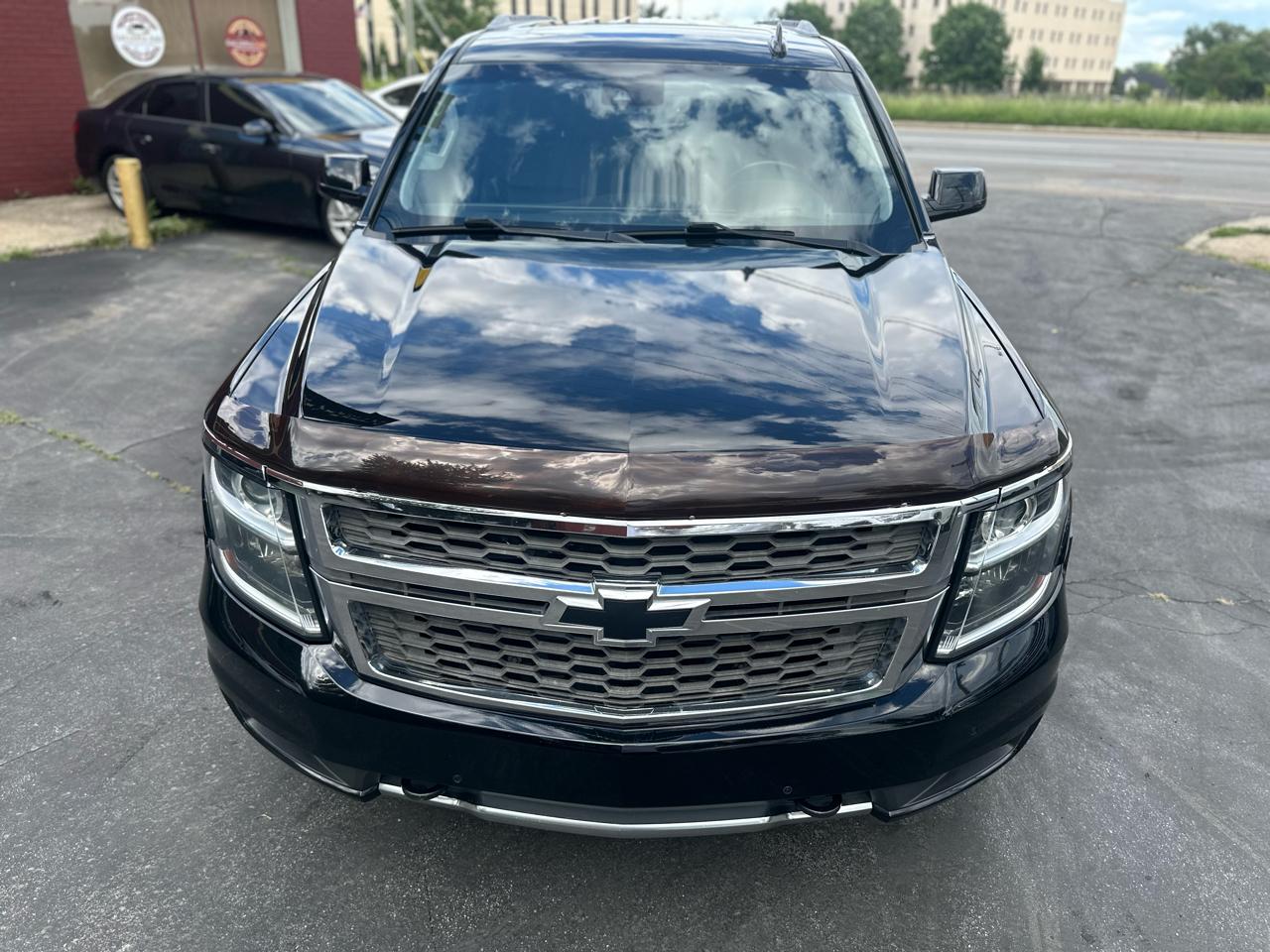 Chevrolet Suburban LT 4WD 2018