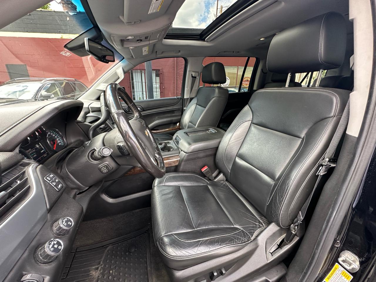 Chevrolet Suburban LT 4WD 2018
