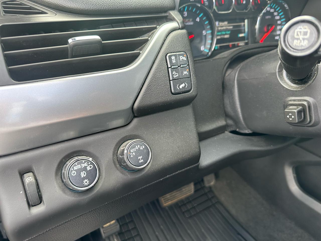 Chevrolet Suburban LT 4WD 2018