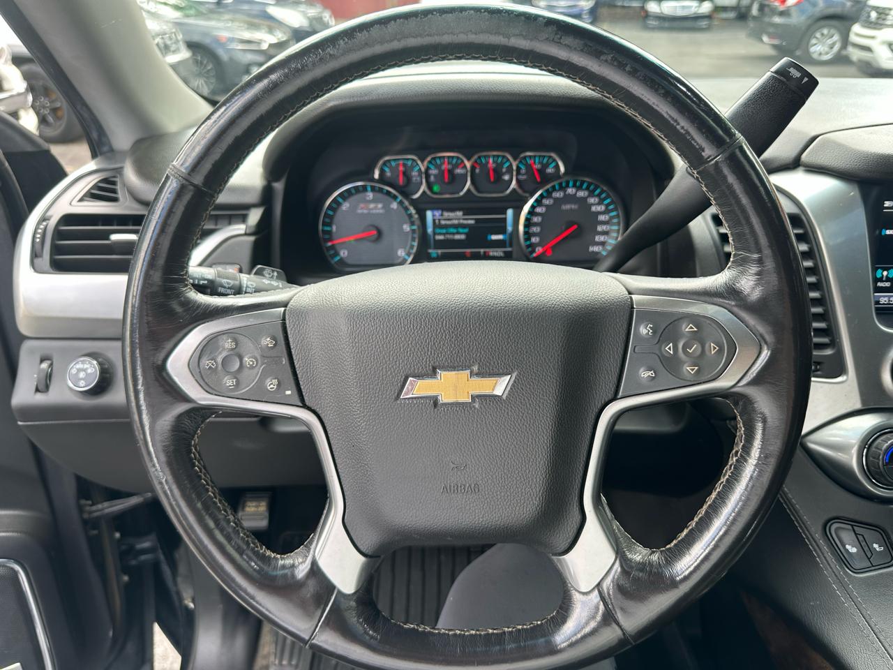 Chevrolet Suburban LT 4WD 2018