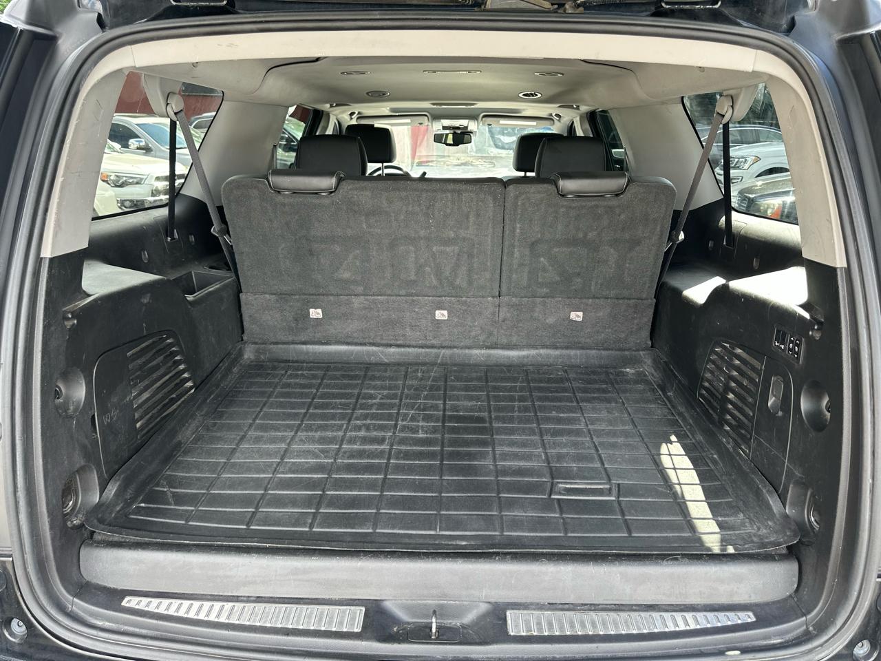 Chevrolet Suburban LT 4WD 2018