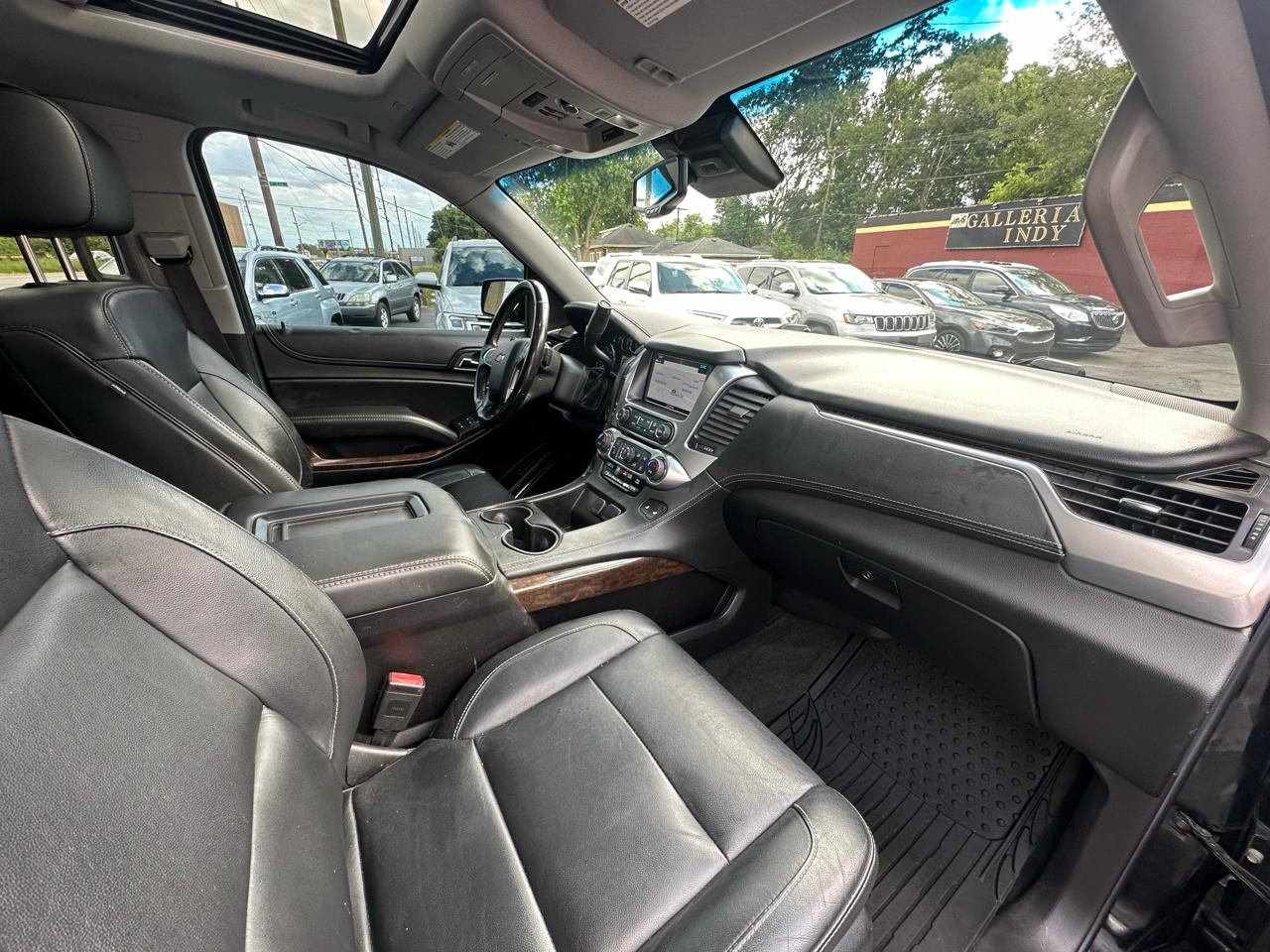 Chevrolet Suburban LT 4WD 2018