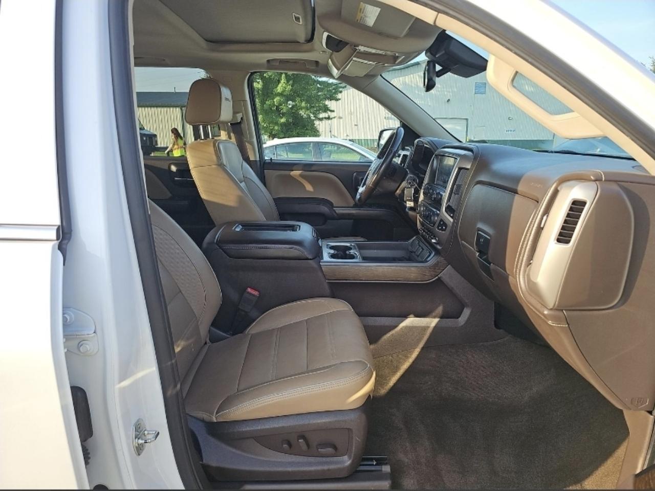 GMC Sierra 1500 Denali Crew Cab Long Box 4WD 2018