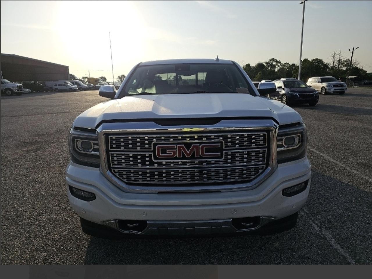 GMC Sierra 1500 Denali Crew Cab Long Box 4WD 2018