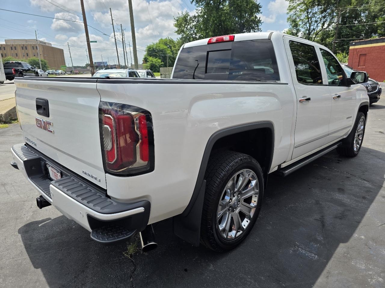 GMC Sierra 1500 Denali Crew Cab Long Box 4WD 2018