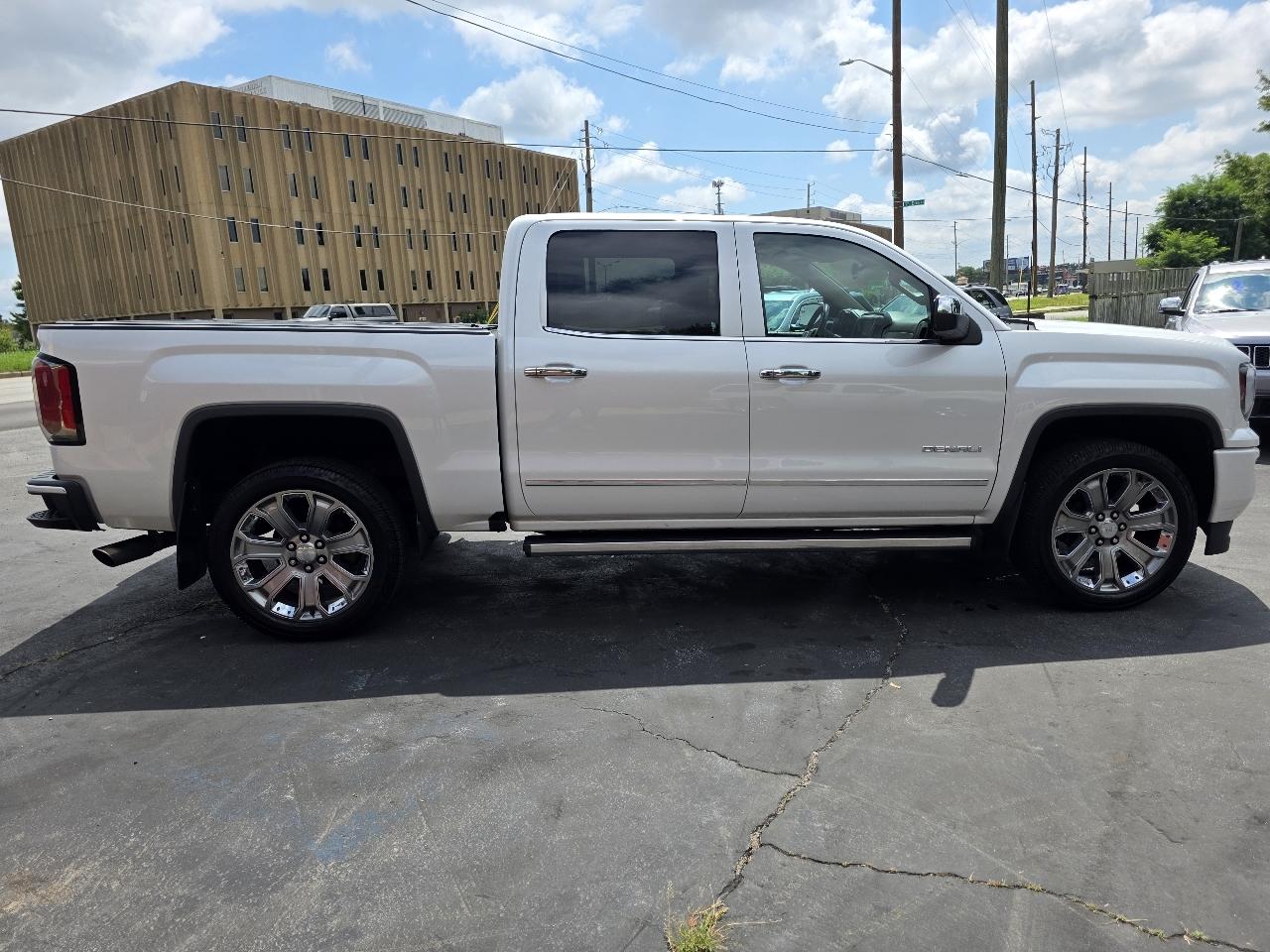GMC Sierra 1500 Denali Crew Cab Long Box 4WD 2018