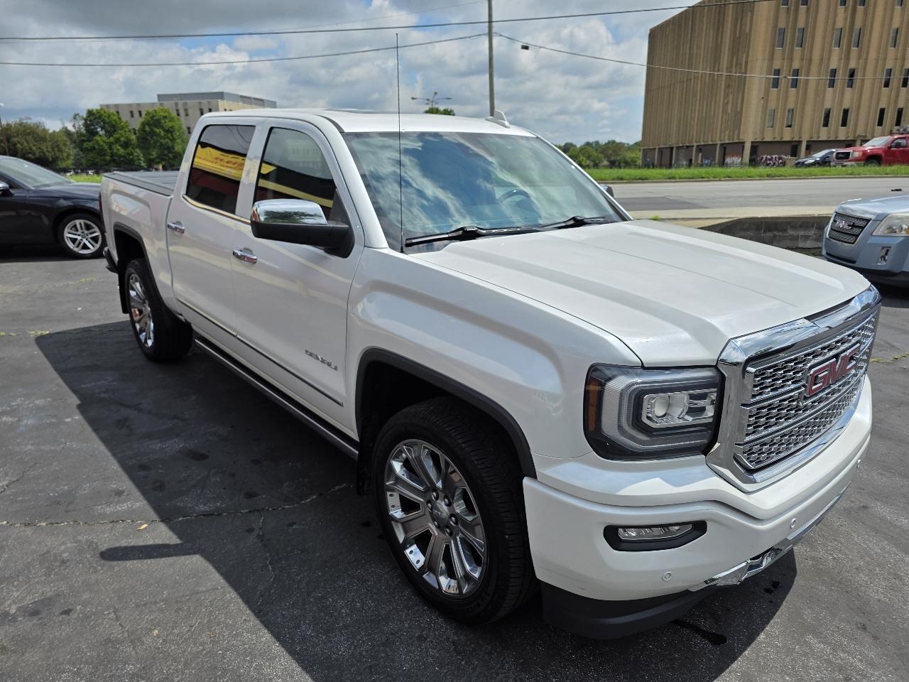 GMC Sierra 1500 Denali Crew Cab Long Box 4WD 2018