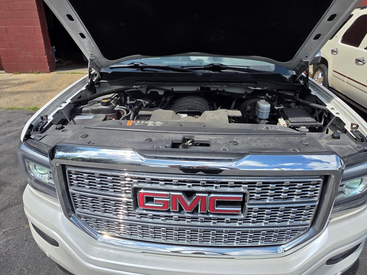 GMC Sierra 1500 Denali Crew Cab Long Box 4WD 2018
