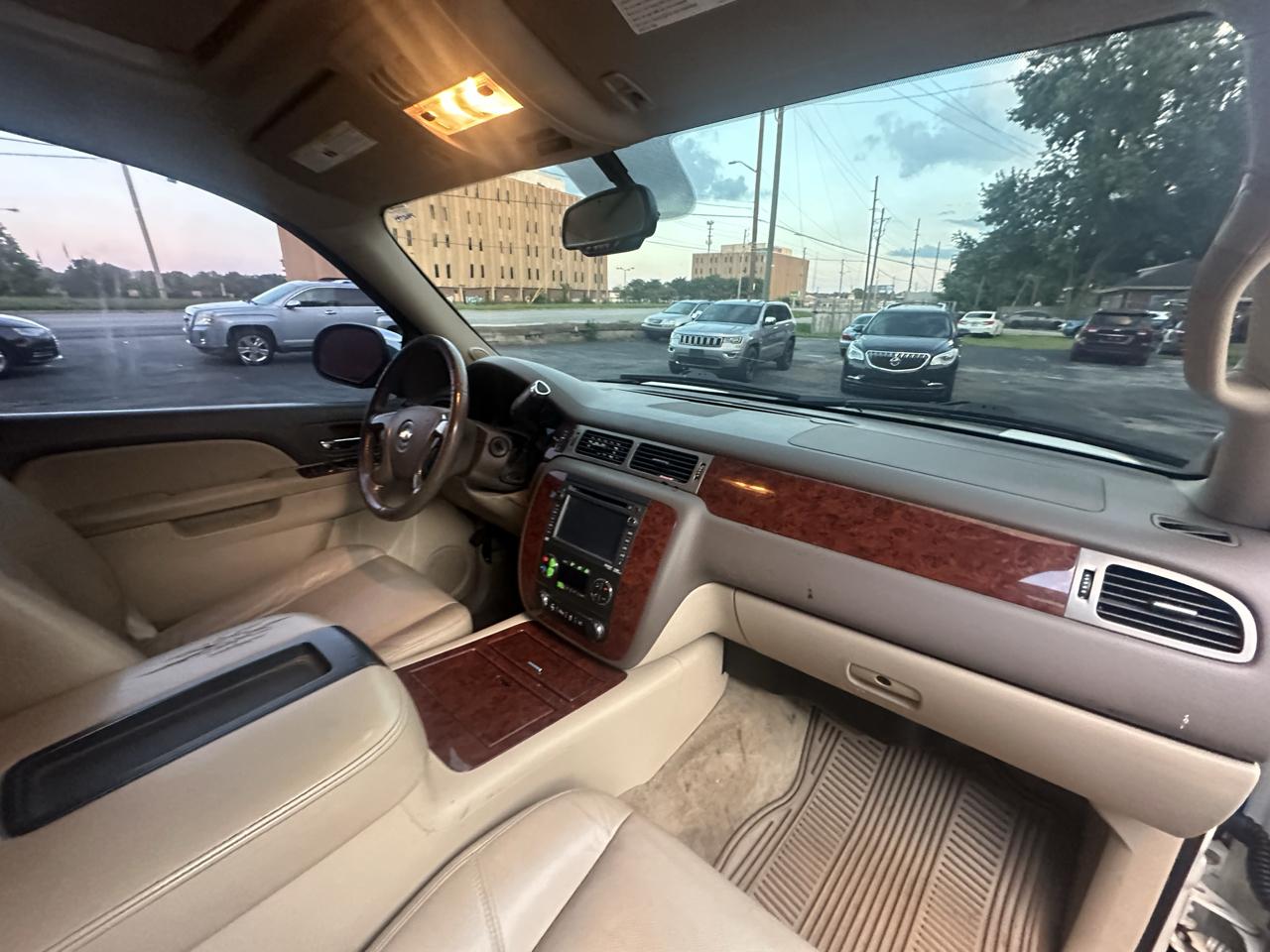 Chevrolet Tahoe LTZ 4WD 2014