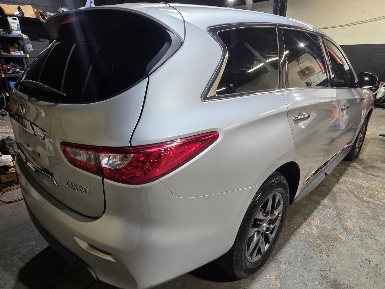 Infiniti QX60 Base FWD 2015