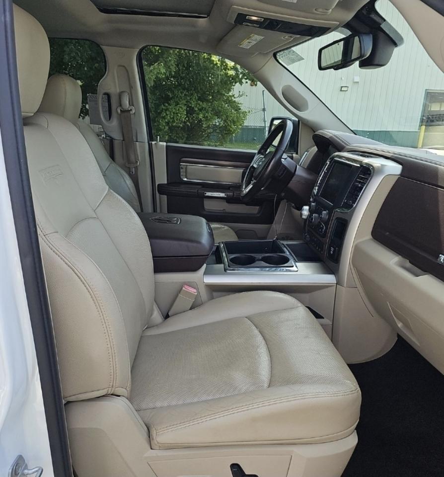 RAM 1500 Laramie Crew Cab SWB 4WD 2014