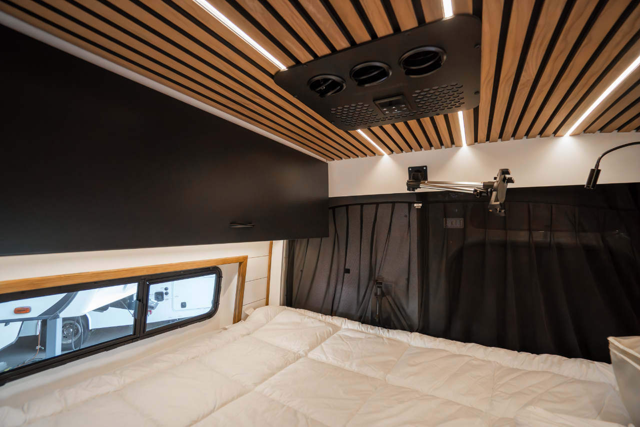 Mercedes-Benz Sprinter Van  2024